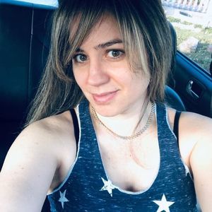 Meet your Posher, Adairis